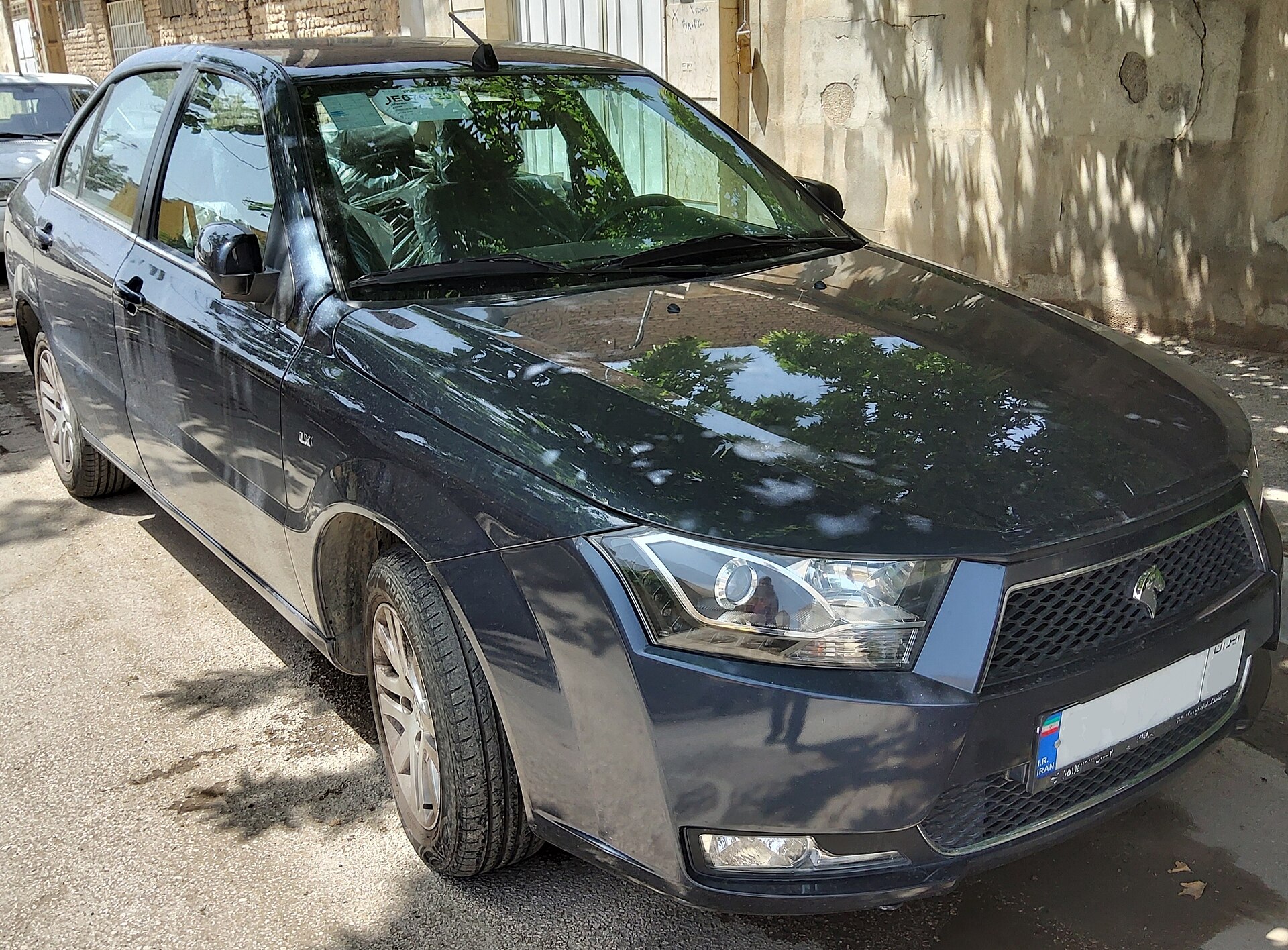 ایران خودرو دنا